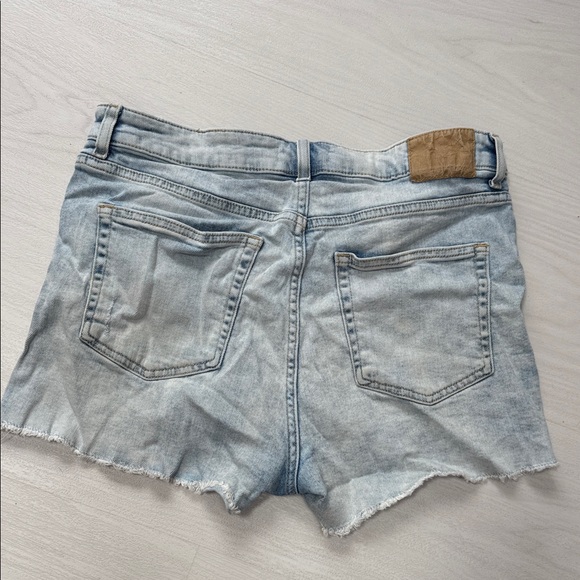 H&M Light Blue Ripped Jean Shorts - Picture 3 of 3